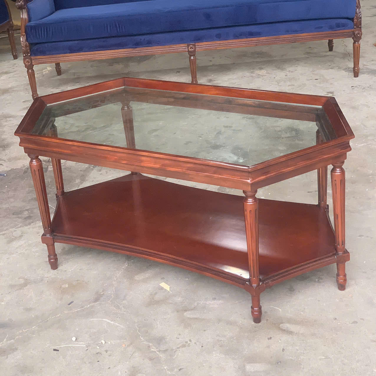 BÀN TRÀ TÂN CỔ ĐIỂN LOUIS 16 HÌNH LỤC GIÁC